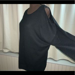 Gap Open Shoulders Super Sexy Black Top